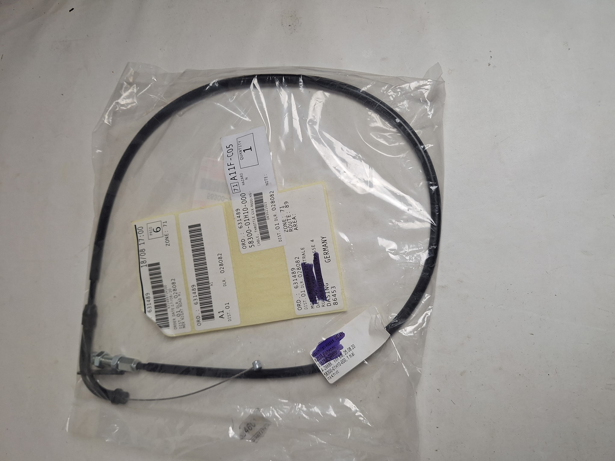 Picture of SUZUKI  GASZUG  58300-01H10